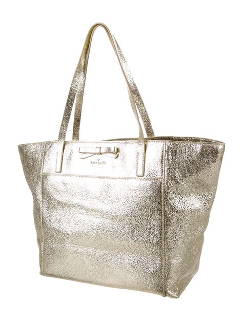 shiny tote bag